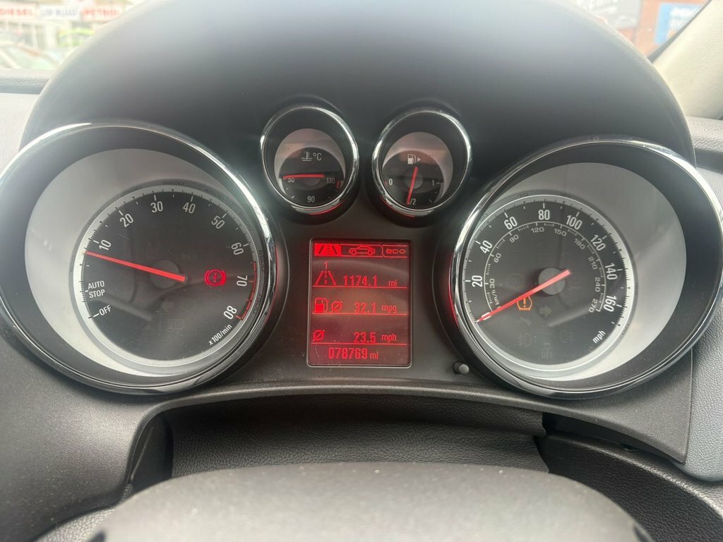 Vauxhall Astra GTC Gtc 1.4I Turbo Sri Euro 6 Ss White #10