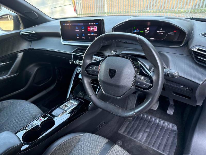 Peugeot e-2008 100Kw Gt 50Kwh White #8