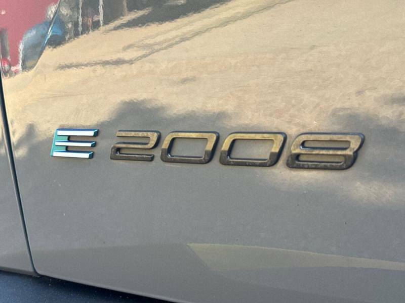 Peugeot e-2008 100Kw Gt 50Kwh White #23