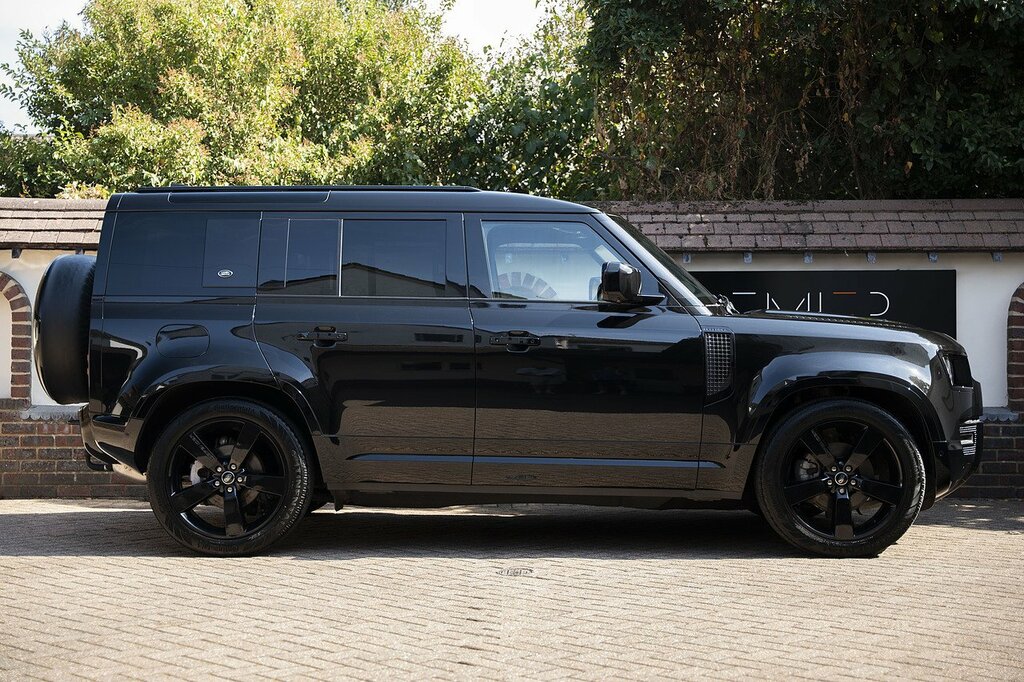 Land Rover Defender 110 D250 Mhev X-dynamic Se Black #3