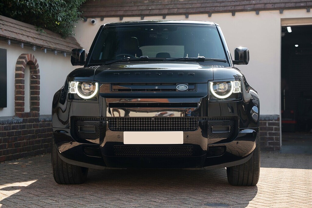 Land Rover Defender 110 D250 Mhev X-dynamic Se Black #2