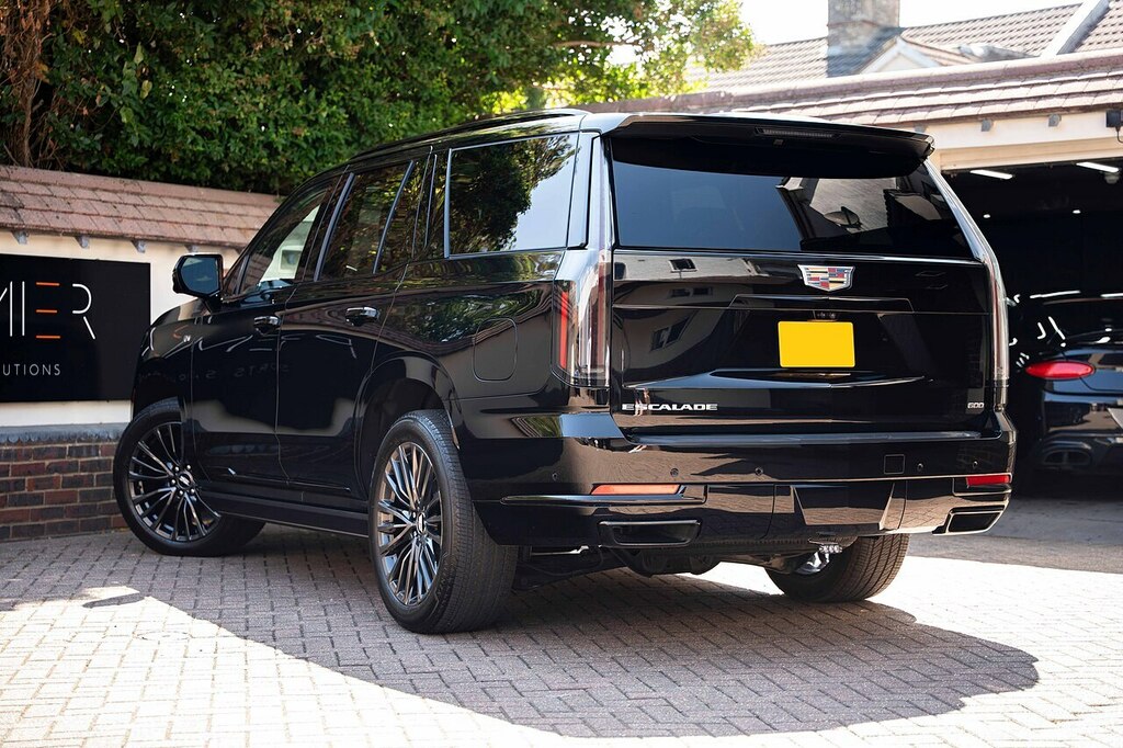 Cadillac Escalade Sport Platinum FJ26DND Black #4