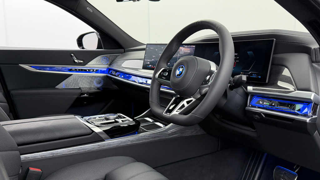BMW 7 Series 750E Xdrive M Sport YL75JNO #6