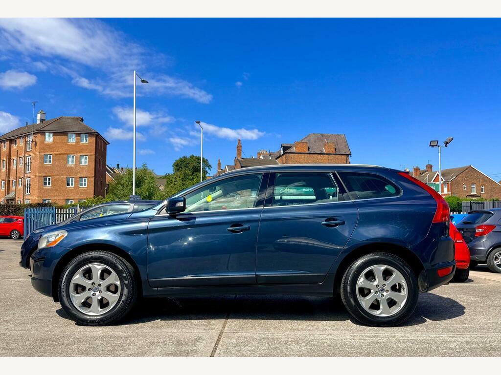 Volvo XC60 2.4 D5 Se Lux Suv #3
