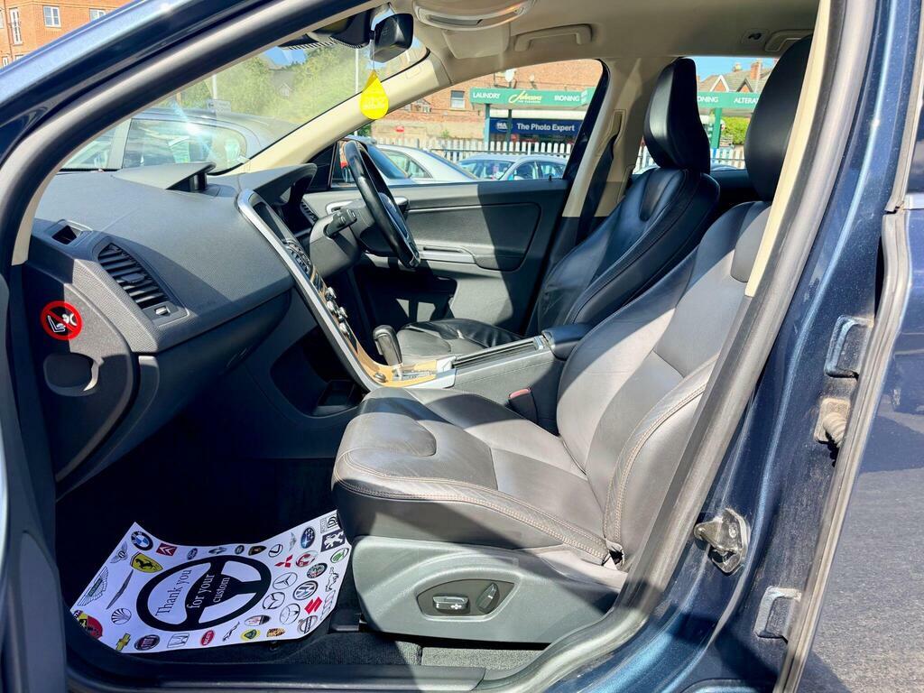 Volvo XC60 2.4 D5 Se Lux Suv #6