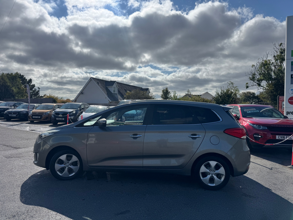 Kia Carens 2 Ecodynamics 7 Seats 1.6I  #5