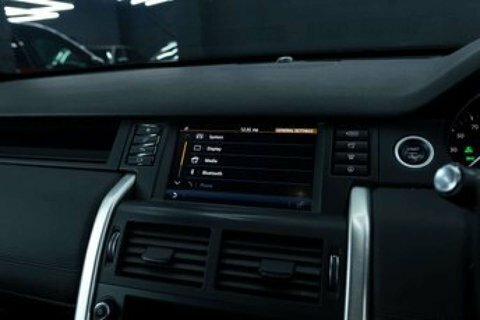 Land Rover Discovery Sport Se Tech White #59