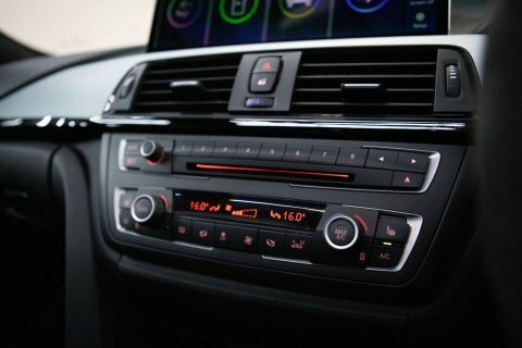BMW 3 Series 318D Sport Blue #25