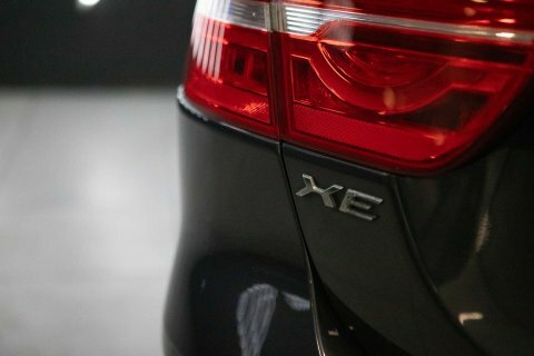 Jaguar XE 2.0D Prestige Saloon Euro 6 Ss Red #48