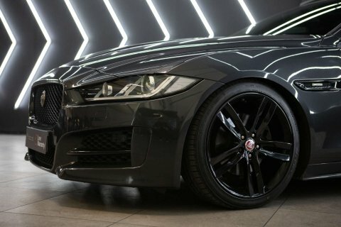 Jaguar XE 2.0D Prestige Saloon Euro 6 Ss Red #17