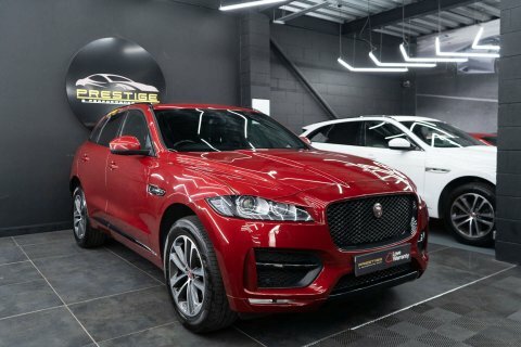 Jaguar F-Pace 2.0 D180 R-sport Red