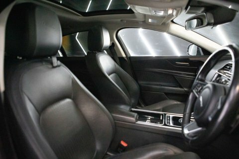 Jaguar XE 2.0D R-sport Saloon Euro 6 Ss Red #77