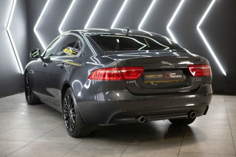 Jaguar XE 2.0D Portfolio Saloon Grey #2