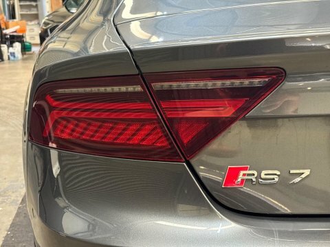 Audi RS7 Hatchback 4.0 Blue #47