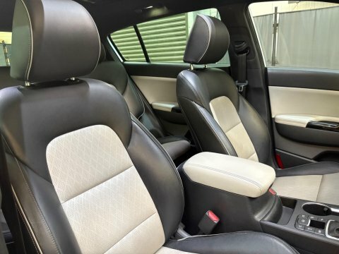 Kia Sportage Crdi 3 Isg 5-Door Black #8