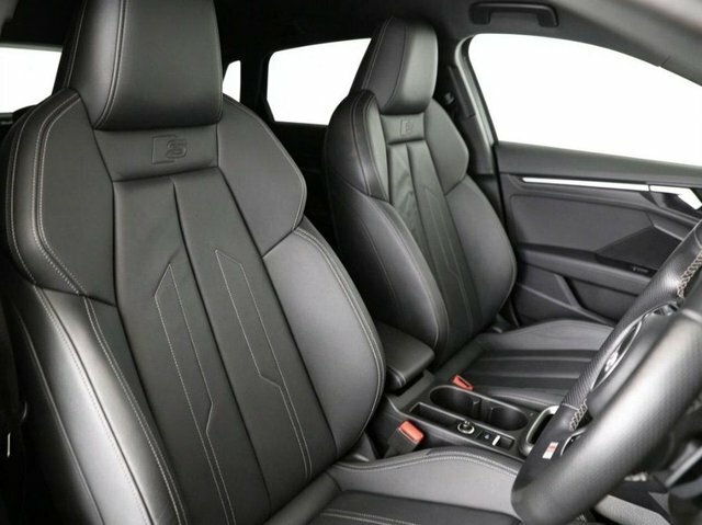 Audi A3 Tfsie 40 S Line Black #6