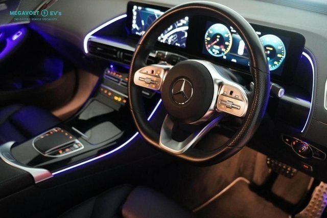 Mercedes-Benz EQC 400 80Kwh Amg Line Black #6