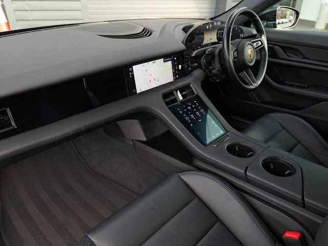Porsche Taycan 79.2Kwh Saloon Black #5