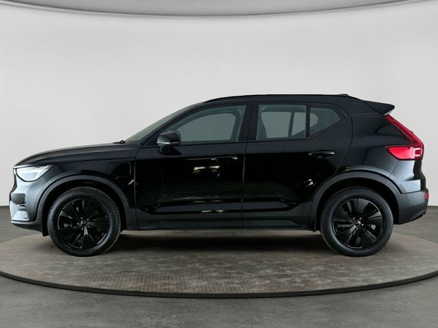 Volvo XC40 T4 Recharge 10.7Kwh Plus Black #3