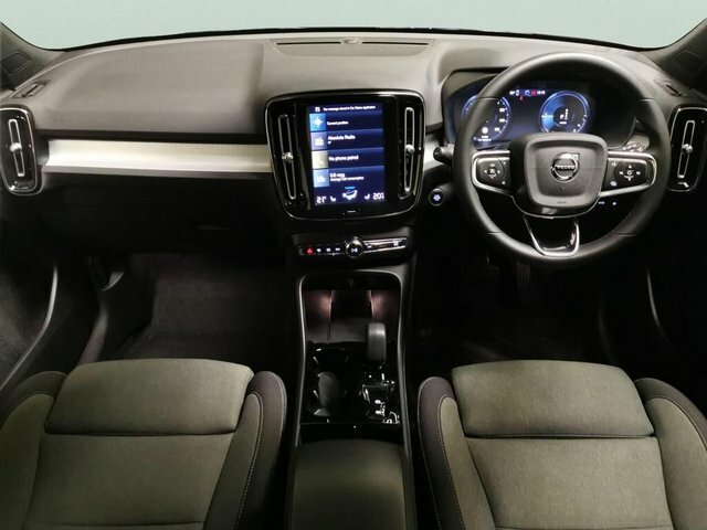 Volvo XC40 T4 Recharge 10.7Kwh Plus Black #5