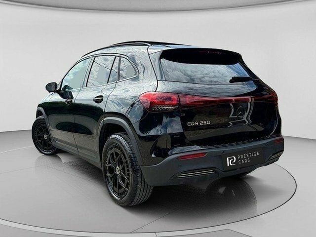 Mercedes-Benz EQA 250 70.5Kwh Amg Line Black #2