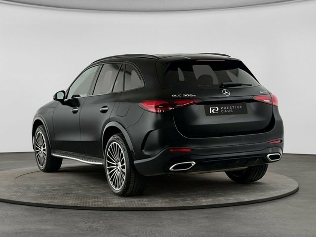 Mercedes-Benz GLC Class Glc300e 31.2Kwh Amg Line Silver #2
