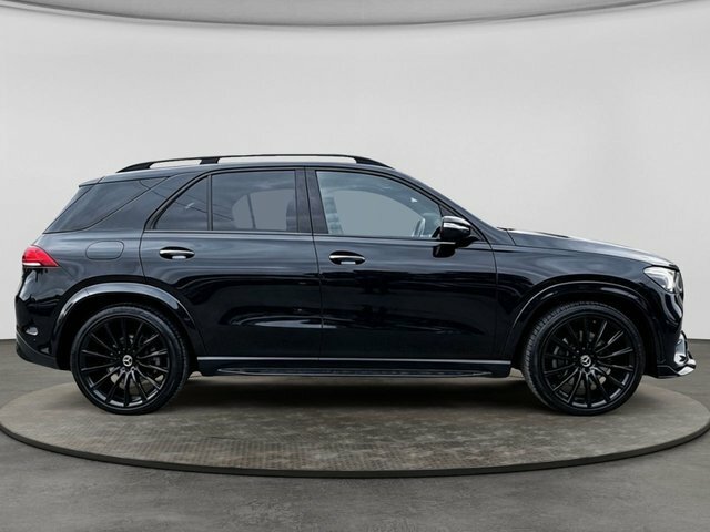 Mercedes-Benz GLE Class Gle400d Amg Line Premium Black #3