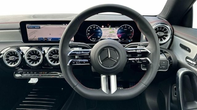 Mercedes-Benz CLA Class Cla200h Mhev Amg Line Black #4