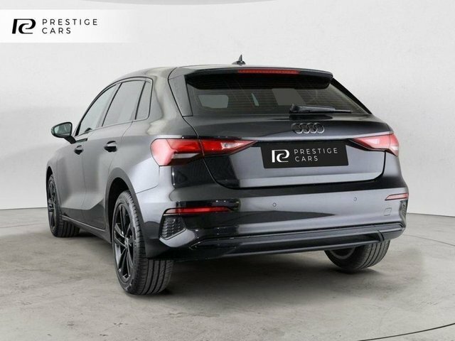Audi A3 Tfsie 40 Sport Sportback Black #4