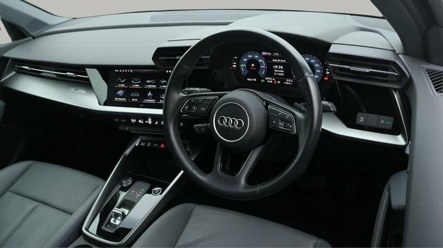 Audi A3 Tfsie 40 Sport Sportback Black #6
