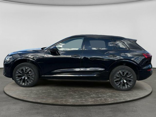 Audi Q8 e tron Black Edition Suv Black #4