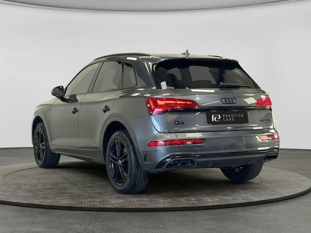 Audi Q5 Tfsi 45 S Line Grey #2