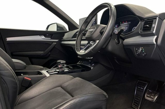 Audi Q5 Tfsi 45 S Line Grey #4