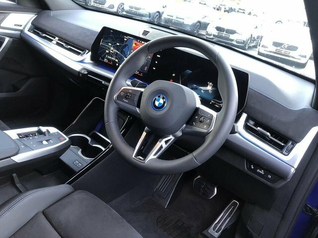 BMW iX2 66.5Kwh M Sport Suv Blue #6