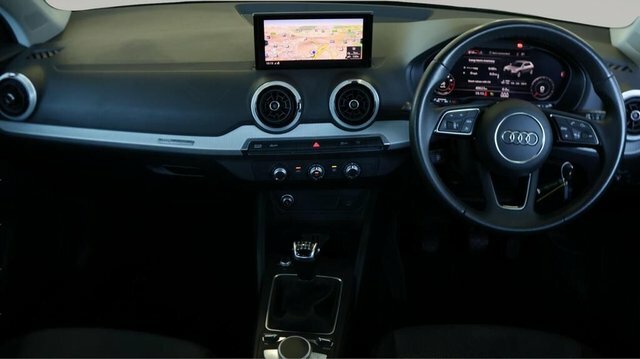 Audi Q2 Tfsi Cod 35 Sport Black #6