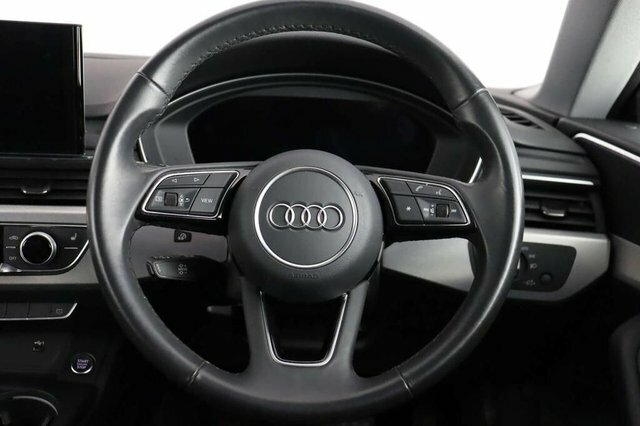 Audi A5 Tfsi 35 Sport Sportback Black #5