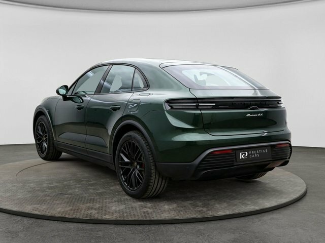 Porsche Macan 4S Suv Green #2