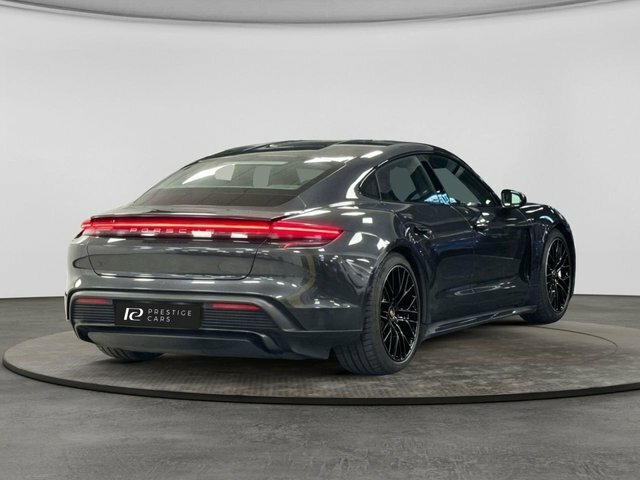 Porsche Taycan Plus 93.4Kwh 4S Saloon Black #4