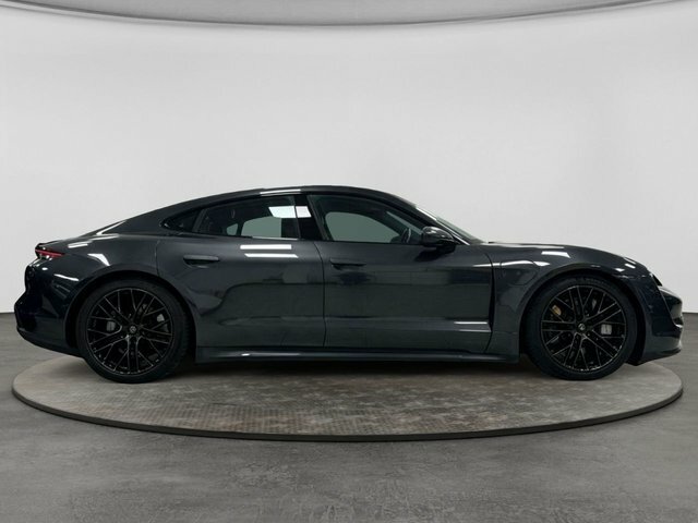 Porsche Taycan Plus 93.4Kwh 4S Saloon Black #3