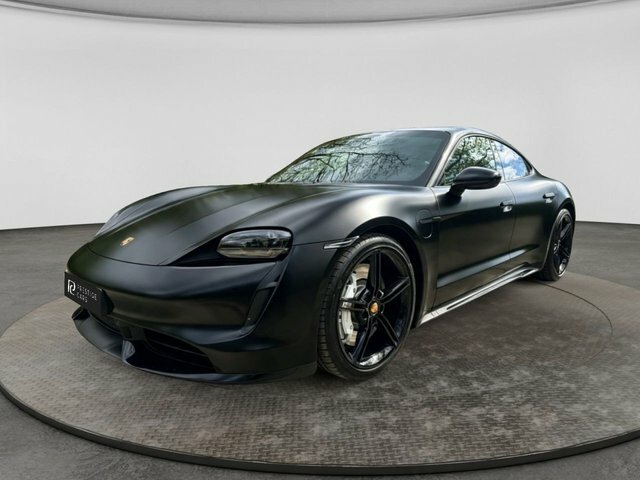 Porsche Taycan Plus 93.4Kwh Saloon Black #4