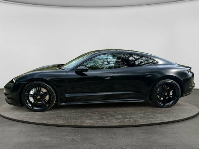 Porsche Taycan Plus 93.4Kwh Saloon Black #5