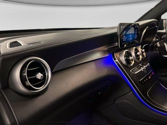 Mercedes-Benz GLC Class 300De 4Matic Amg Line 9G-tronic Black #8
