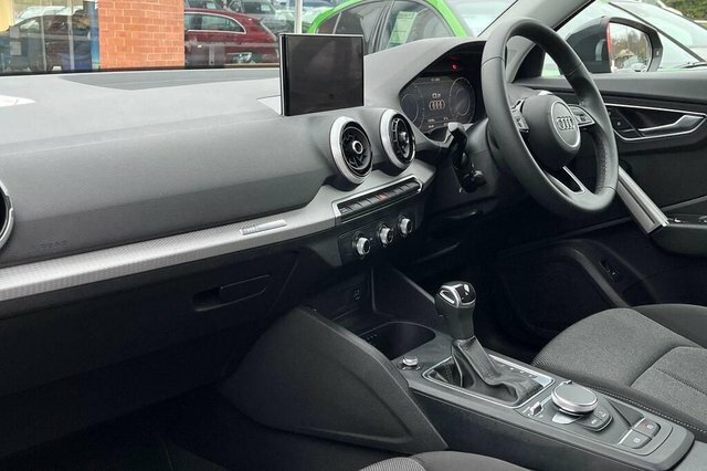 Audi Q2 Audi Q2 Estate 35 Tfsi Sport S Tronic Silver #15