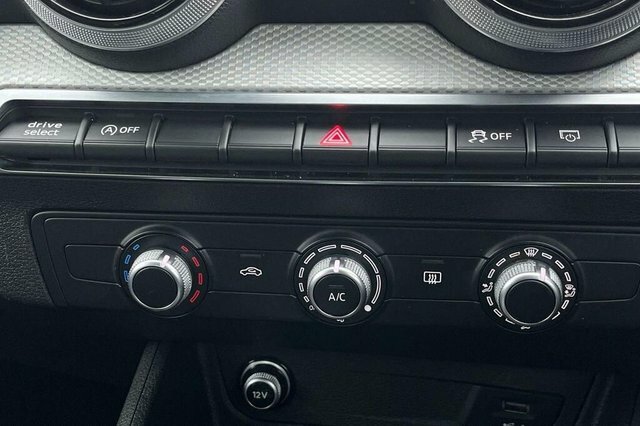 Audi Q2 Audi Q2 Estate 35 Tfsi Sport S Tronic Silver #12