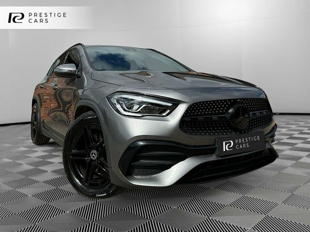 Mercedes-Benz GLA Class Gla180 Amg Line Executive Black #3