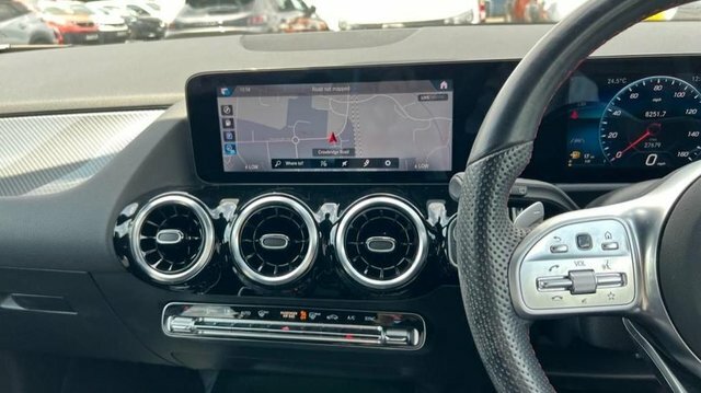 Mercedes-Benz GLA Class 1.3 Gla180 Amg Line Suv 7G-dct Euro 6 Black #9