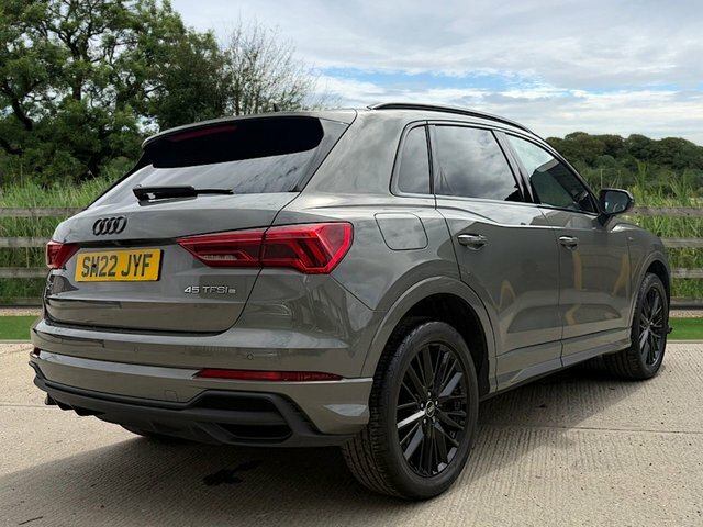 Audi Q3 Tfsie 45 S Line Black #2