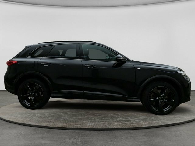 Audi Q5 Tdi S Line Suv VO25OTM Black #3