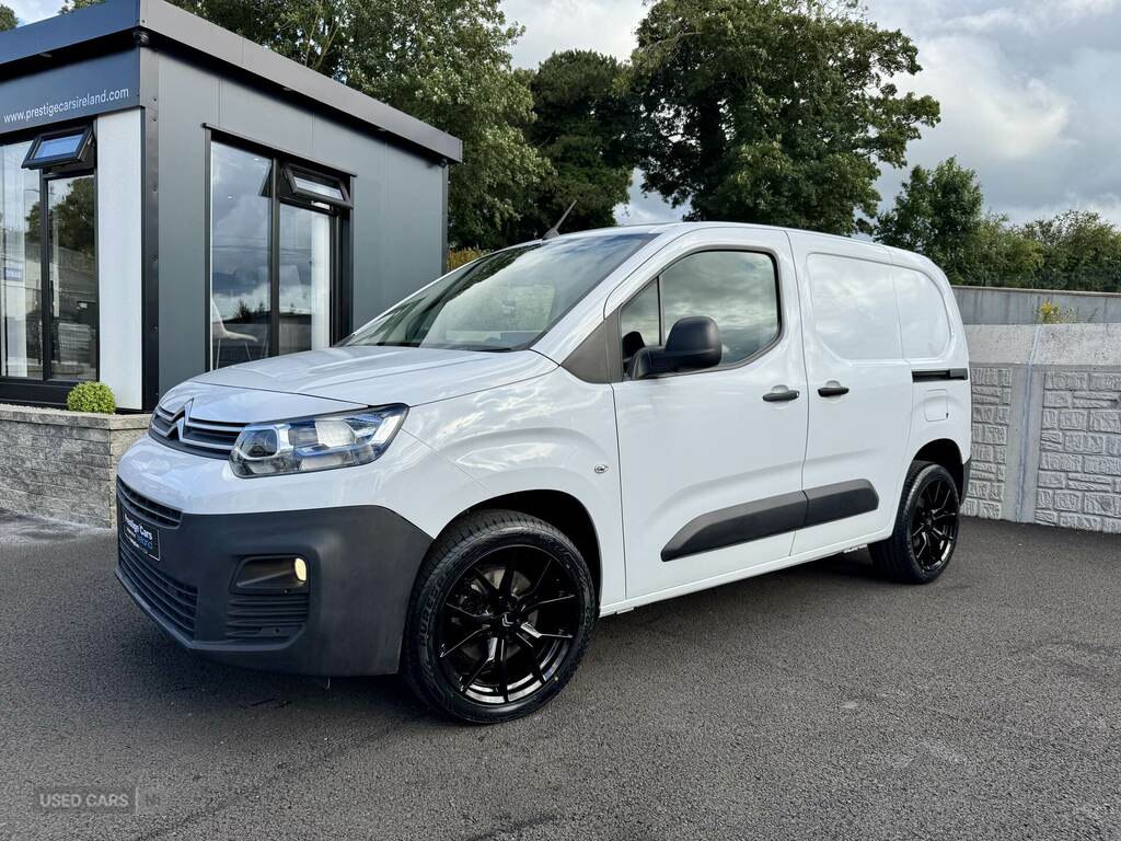 Citroen Berlingo 1.5 Bluehdi 1000Kg Enterprise Ed 130Ps Eat8 S S White