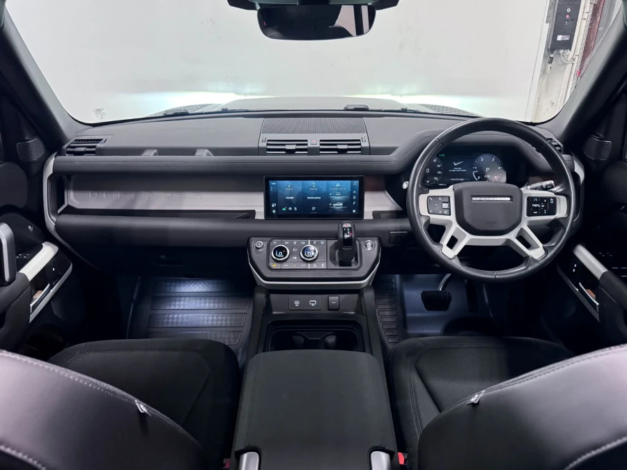 Land Rover Defender 110 3.0 D250 Mhev X-dynamic Se Suv 4Wd Black #2